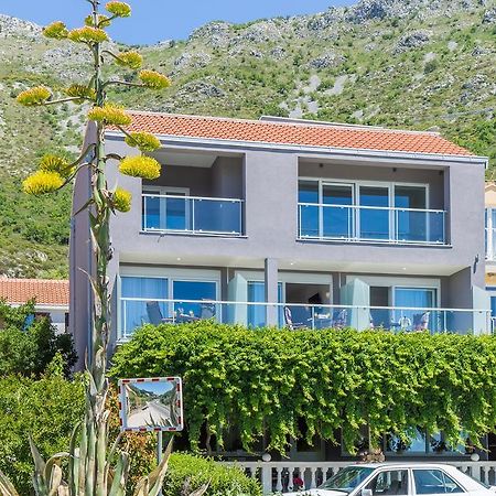 Boutique Flamingo B&B Mlini Bagian luar foto