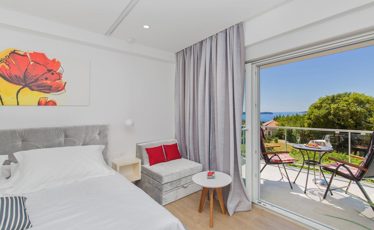 Boutique Flamingo B&B Mlini Bagian luar foto