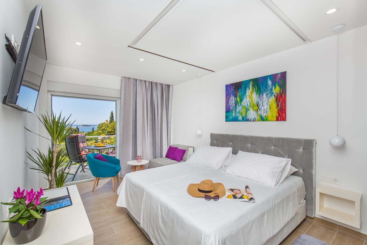 Boutique Flamingo B&B Mlini Bagian luar foto