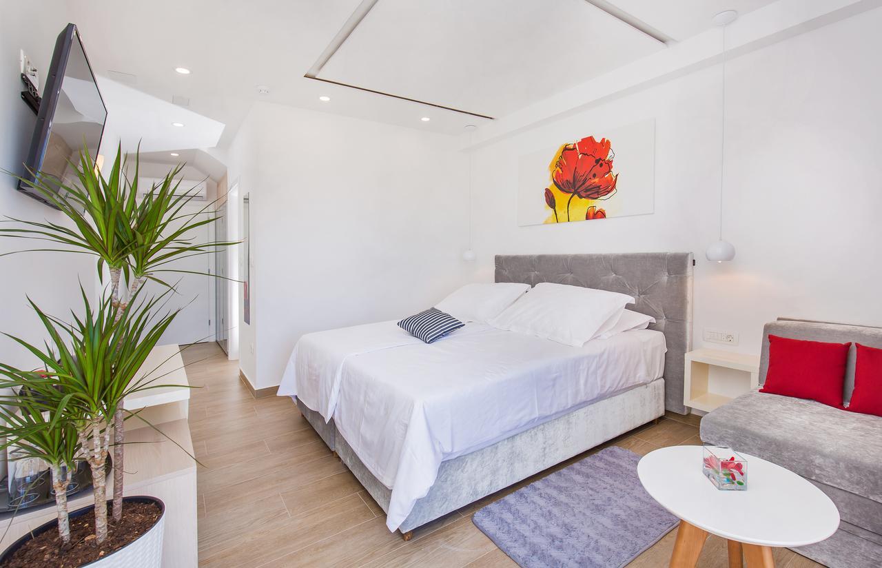 Boutique Flamingo B&B Mlini Bagian luar foto