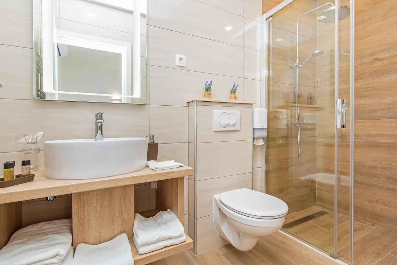 Boutique Flamingo B&B Mlini Bagian luar foto